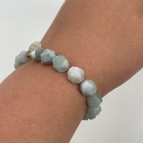 Stone beaded stretchy bracelet - Picture 1 of 5